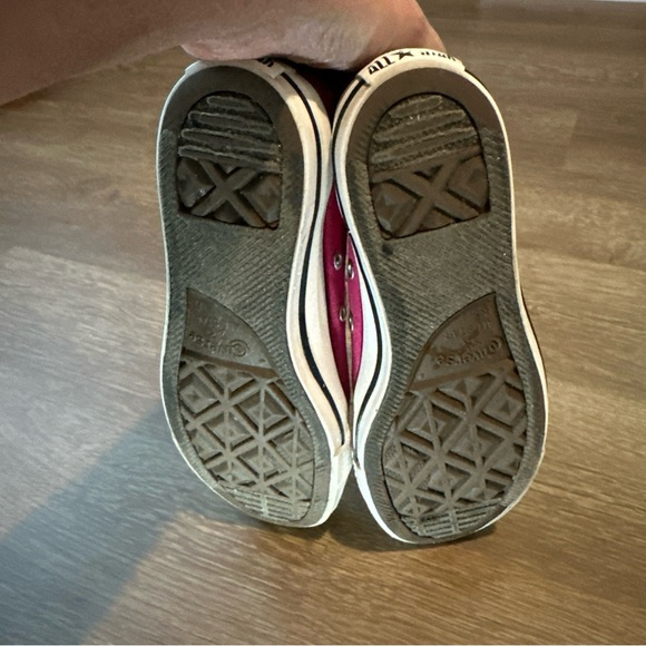 Converse All Stars Women’s 8 Men’s 6 Pink Low‎ Top - Picture 4 of 6